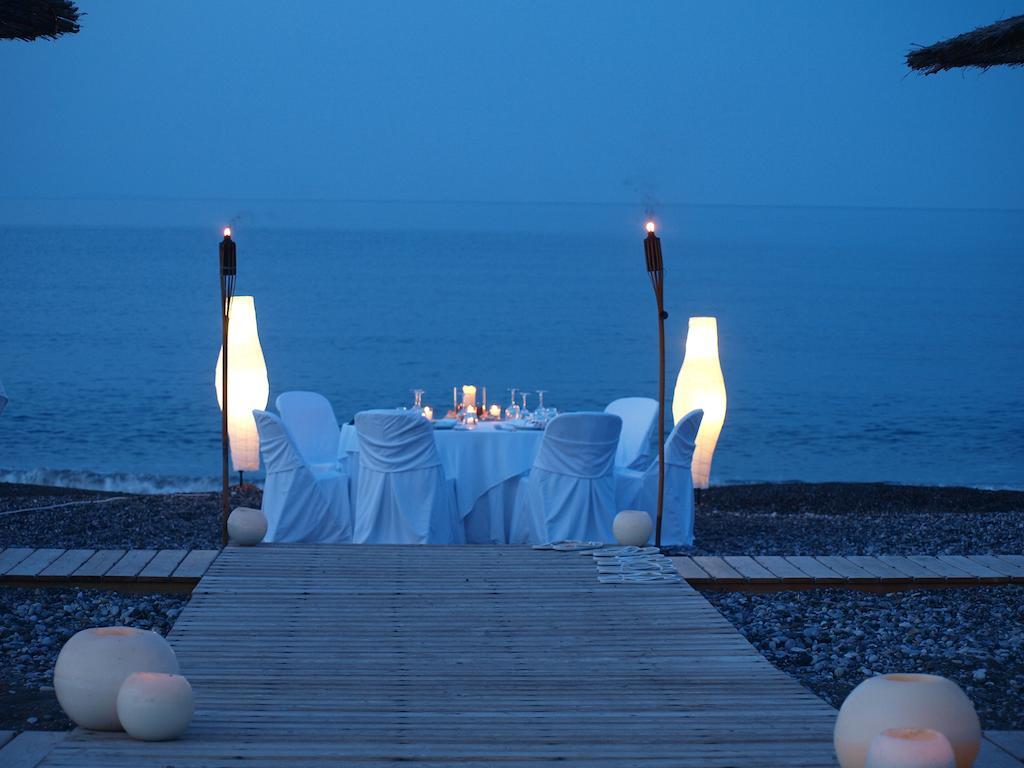 Thalatta Seaside Hotel Agia Anna  Buitenkant foto
